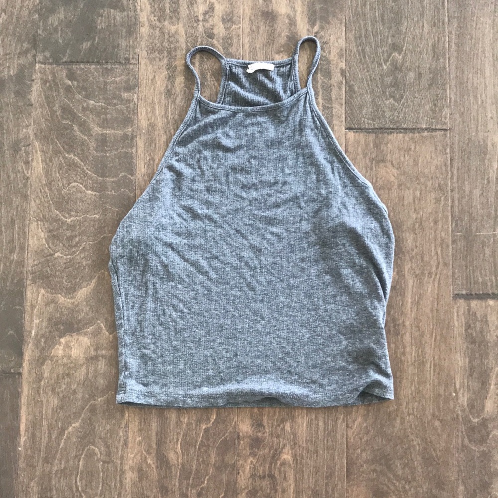 grey crop top
